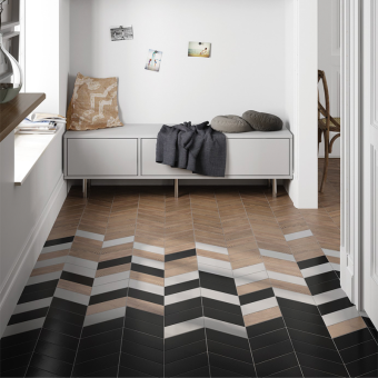 Плитка керамическая напольная 23202 CHEVRON Negro Mate LEFT 9х20,5 см